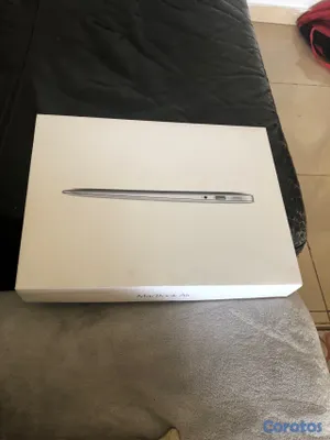 computadoras y laptops - es una Apple Mac book air para piezas dejo de prender lo demás esta muy bien  10