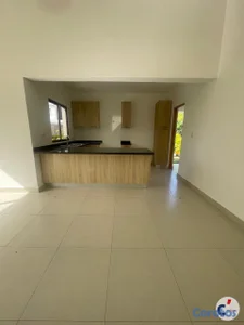EXCLUSIVA VILLA DE 3 HABITACIONES EN RESIDENCIAL V