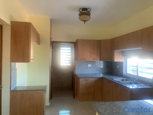 apartamentos - ALQUILO ESPACIOSO APTO EN COSTA SUR BANI.  5