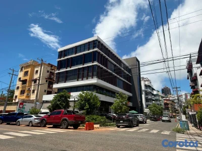 Mirasor Sur / Local Comercial - a   a 30 dólares metro donde está juan valdez 