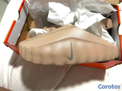 Se vende Nike Mind 001 Slide Size 9 nuevas 