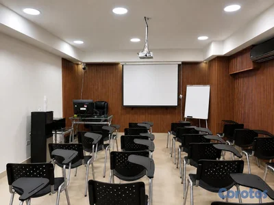Alquiler de Salón para Reuniones y Capacitaciones 
