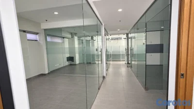 Alquilo local comercial en evaristo