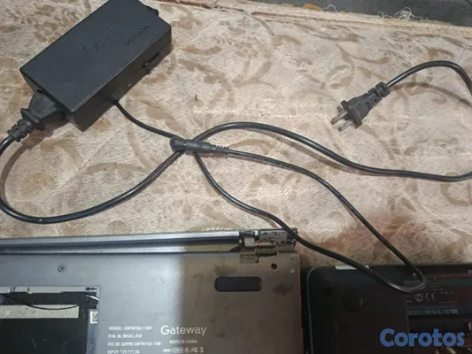 computadoras y laptops - Laptops para piezas  5