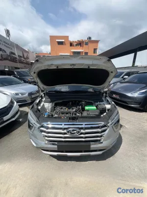 jeepetas y camionetas - Hyundai Cantus Semi FULL 2022 11