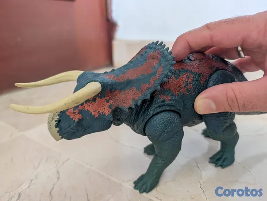 juguetes - Dinosaurio Juguete Nasutoceratops Mattel 3
