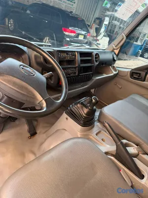 camiones y vehiculos pesados - Hino 300 Furgon 2020 10