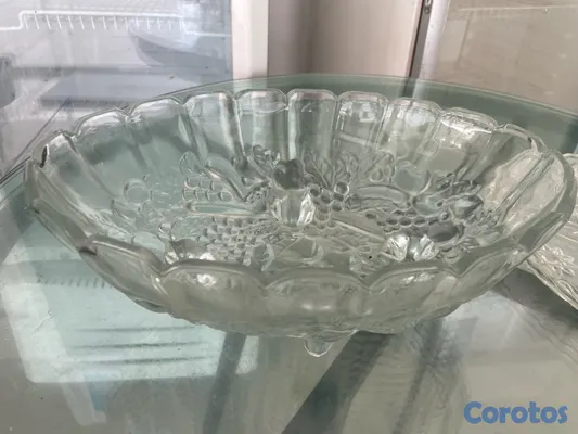 cocina - mesa,butaca para fesayunador,sillas Tifani y mesas redondas platos y más  9