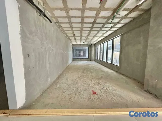 oficinas y locales comerciales - Locales de Oficinas en Piantini venta y alquiler Torre Corporativa 7