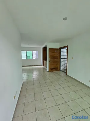 apartamentos - Alquiler Apartamento 3 Habitaciones en Res. Cerrado con seguridad 24/7 4