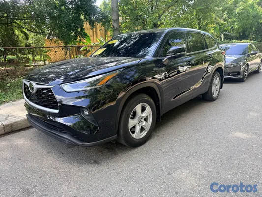 jeepetas y camionetas - Toyota higlander le 2021 clean carfax  9