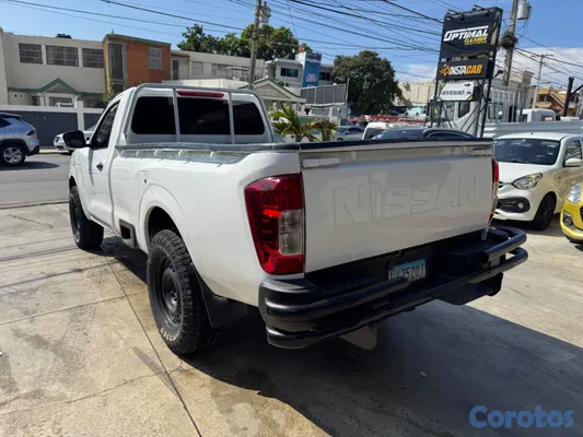 jeepetas y camionetas - NISSAN FRONTIER 1 CABINA MECÁNICA 2022 3