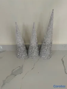 Arbol de navidad giratorio uso solo una ves 