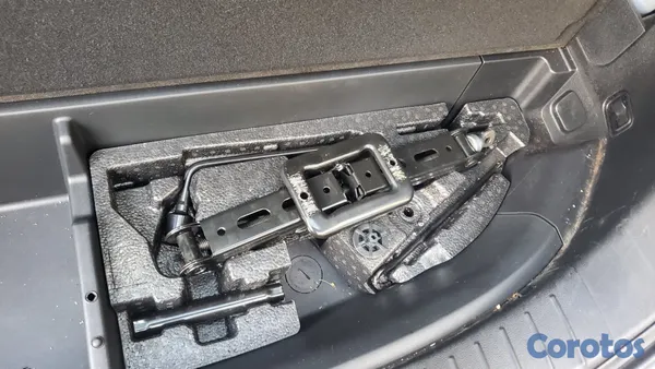 jeepetas y camionetas - 55,000 millas - Hyundai Santa Fe SE 2019 - TITULO  13