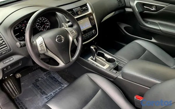 carros - 2018 Nissan Altima SR SE el mas nuevo 5
