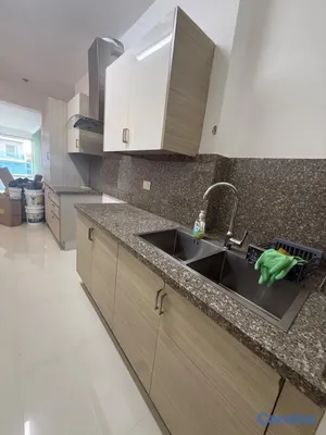 apartamentos - vendo en el millón piso 4 tres habitaciones con su baño dos parqueos balcón sevi 5