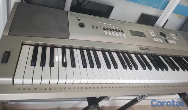 instrumentos musicales - Piano Yamaha YPG-235 -76teclas Incluye: la fuente 2
