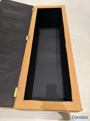 muebles y colchones - Vendo baúl para usar en habitación. Bastante grande.  4