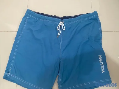 ropa de baño o short de playa 