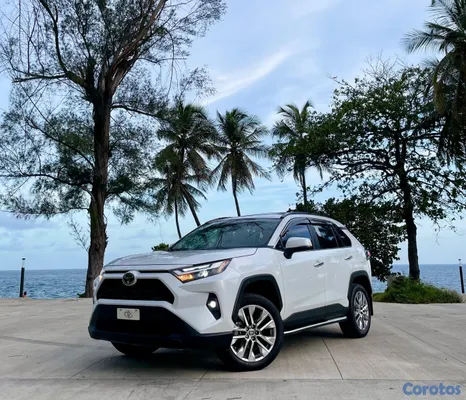 jeepetas y camionetas - Toyota rav4 2023 xle premium  5