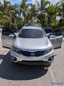 KIA SORENTO 2012 BÁVARO.