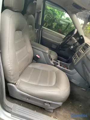 jeepetas y camionetas - Ford Explorer 2005tres filas de asientos 4x4son run está en gas inyección y⛽  11