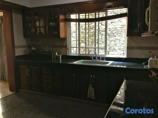 casas - ALQUILO CASA EN ALTOS DE ARROYO HONDO 2DO CON PANELES SOLARES  7