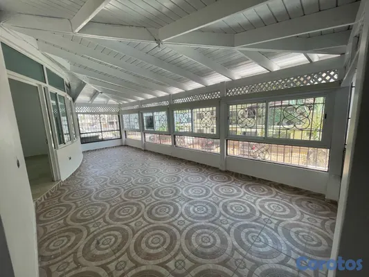 apartamentos - Apartamento en alquiler de tres habitaciones y dos parqueos techados 9