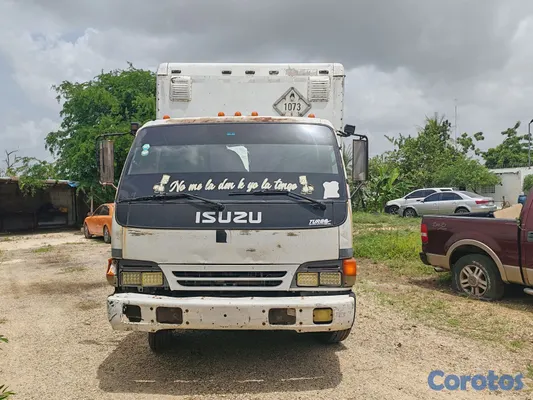 camiones y vehiculos pesados - Isuzu NRR año 2007 2