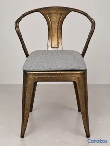 Silla Vintage, metal,para decorar tú rincón.