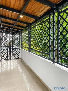 Alquilo Renacimiento 2da con Amplia Terraza, 240mts, 3hab excelente distribución