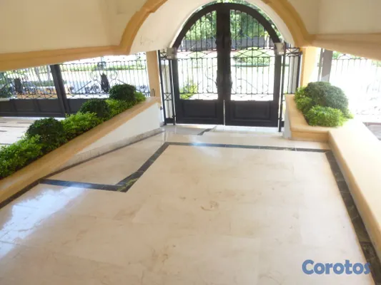 penthouses - PENTHOUSE EN BELLA VISTA AV. SARASOTA, CON 4 HABITACIONES Y PAQUEOS PARA 5 4