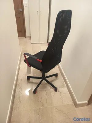muebles y colchones - Silla Ergonómica IKEA Matchspel (Negro/Rojo) – Nueva / Recién Comprada 3