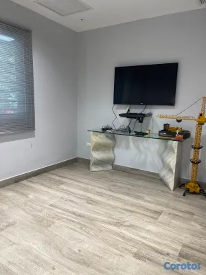 oficinas y locales comerciales - Local de oficina en Av. Sarasota, Mirador Sur 11