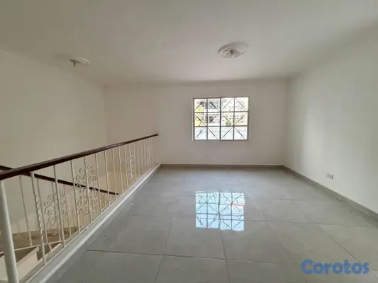 apartamentos - Penthouse de 3 habitaciones 3 baños en venta en Ur 14