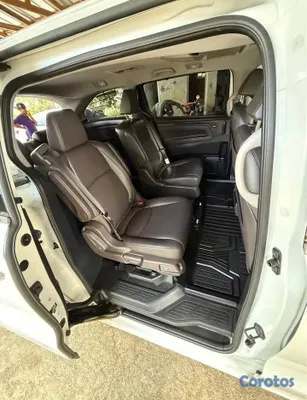 jeepetas y camionetas - Honda Odyssey Elite 2020 NEGOCIABLE 6