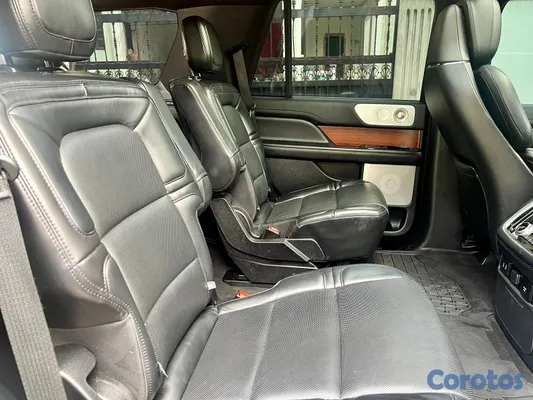 jeepetas y camionetas - lincoln Navigator Reserve 2020 4