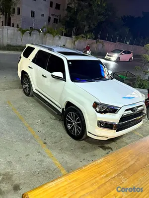 jeepetas y camionetas - 🔥 TOYOTA 4RUNNER LIMITED 2017 4X4 🔥 La SUV que lo  4
