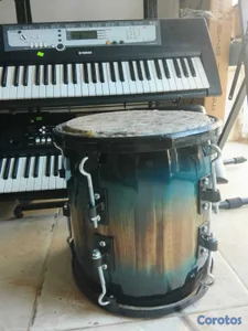 Tambora criolla de tornillo Profesional 