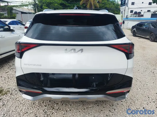 jeepetas y camionetas - 2022 Kia Sportage Full 3