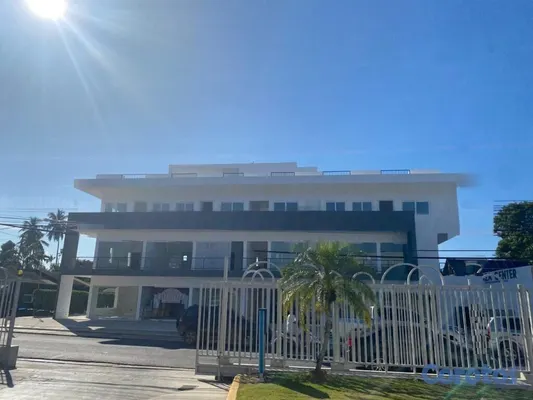oficinas y locales comerciales - Local alquiler en el centro de Las Terrenas frente 2