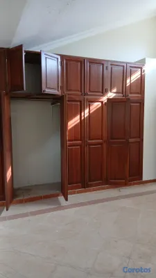 casas - Casa de Dos niveles con título, sin intermediario. 2