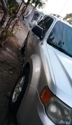 jeepetas y camionetas - Vendo Ford escape en excelente condición 10