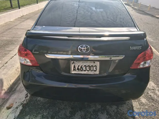 carros - toyota yaris 2006, automatico 4