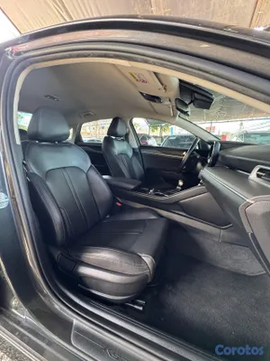 carros - Se vende Kia K-5 año 2022 6