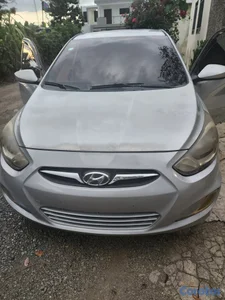 Hyundai Accent, de oportunidad 