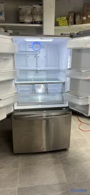 electrodomesticos - nevera LG 36 pulgadas de 3 puertas con dispensador  2