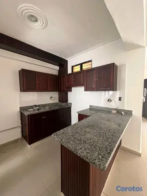 apartamentos - *📌Vendo APARTAMENTO clásico (remodelado)📌 3ER  PISO SIN ASCENSOR* 5