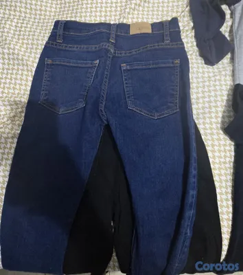 ropa y zapatos - **Vendo ropa para niños size 4, 6 pantalones y t s 3