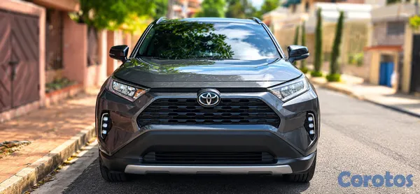 jeepetas y camionetas - Toyota Rav4 2021 XLE 4